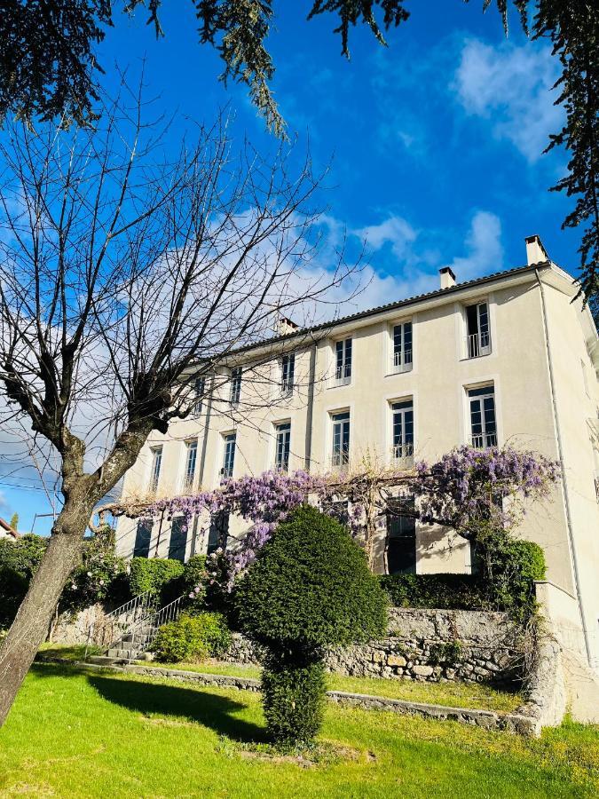 Les Glycines, Charmant Studio Au Calme Dans Batisse De Maitre Proche Du Centre Ville Parking Gratuit ديني-ليه-بان المظهر الخارجي الصورة